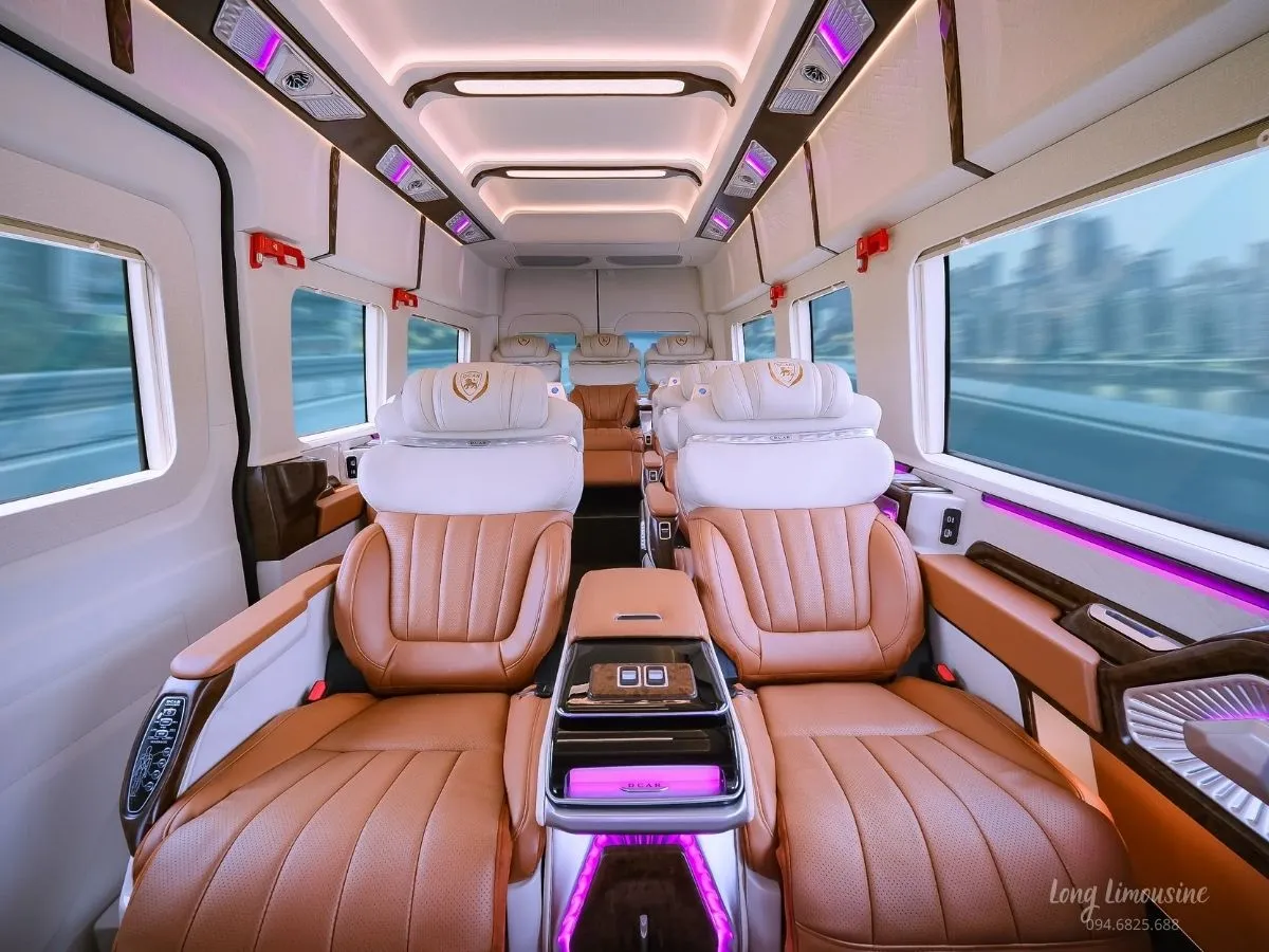 Nội thất Ford Transit Limousine 11 hoặc 12 chỗ - Ghế Chuyên Cơ
