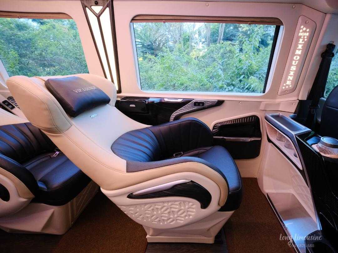Dcar Vip Lounge - Ford Transit Limousine 2