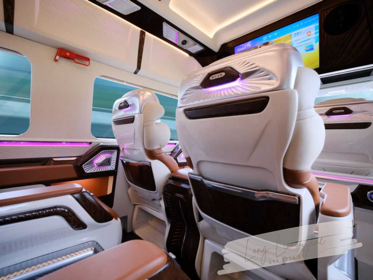 Ford Transit Limousine 12 chỗ - Dcar Thương Gia - Ghế Chuyên Cơ 2026 3 Ford Transit Limousine 12 chỗ - Dcar Thương Gia - Ghế Chuyên Cơ 2026 2