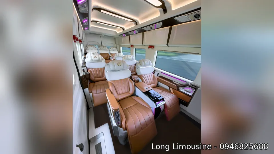 Nội thất Ford Transit Limousine 12 chỗ